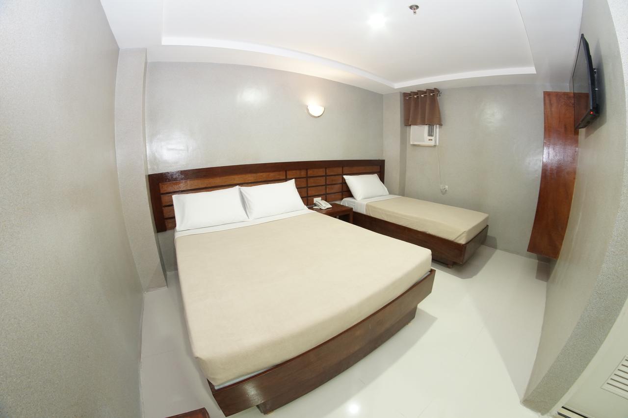Hotel Rodolfo Tacloban Exteriör bild