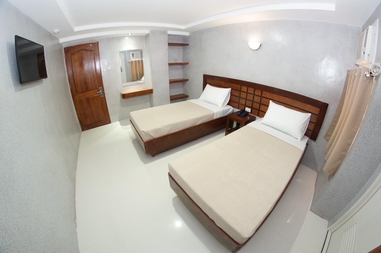 Hotel Rodolfo Tacloban Exteriör bild
