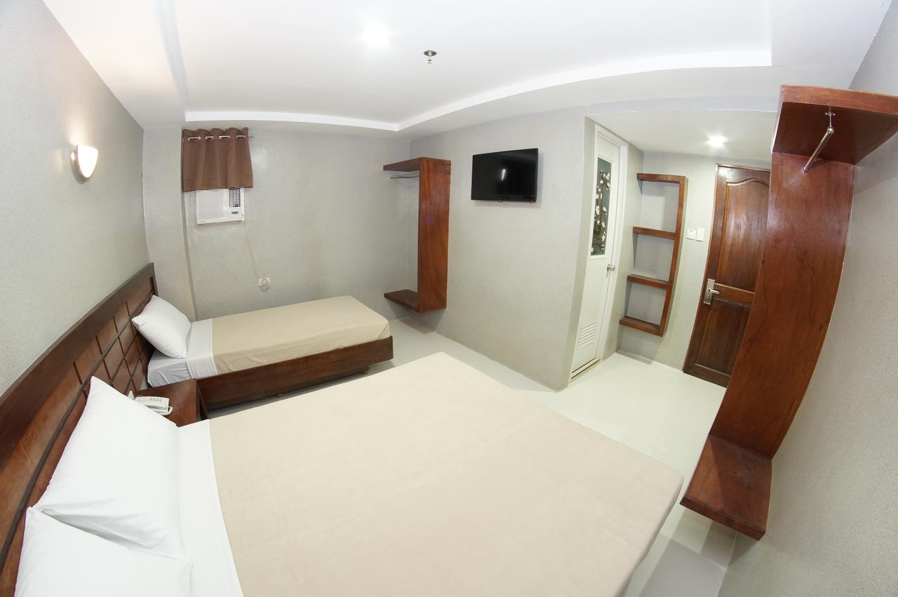 Hotel Rodolfo Tacloban Exteriör bild